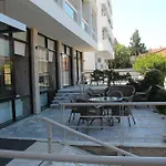 Esat Hotel