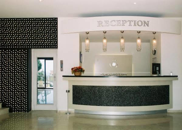 Esat Hotel