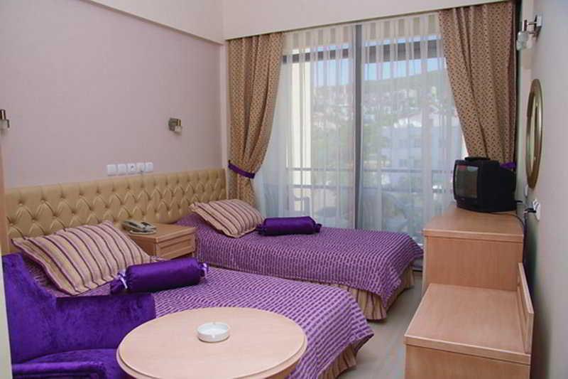 Esat Hotel Kusadasi